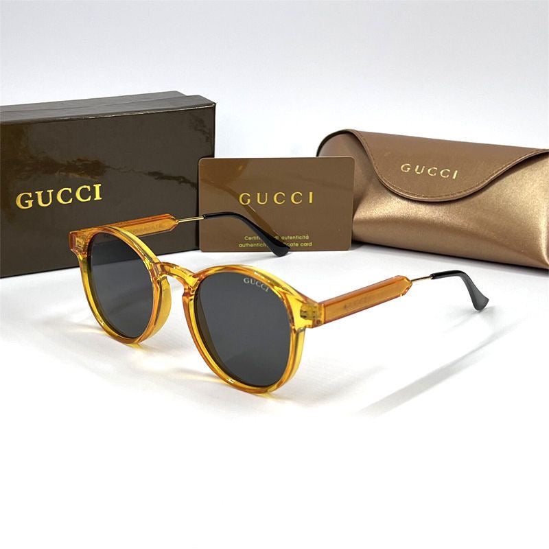 Lunette marque GUCCI avec BOITE
