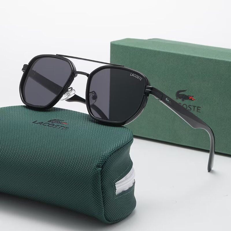 LUNETTE LACOSTE AVEC BOÎTE 🗃️