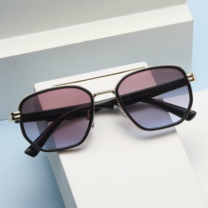 LUNETTE LACOSTE AVEC BOÎTE 🗃️